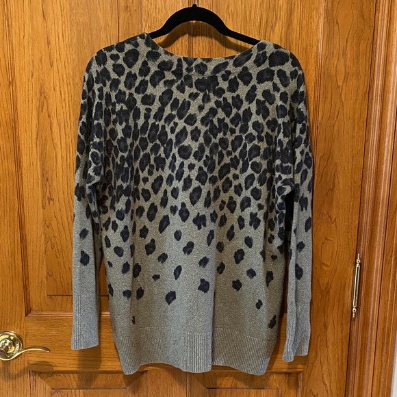 Tribal Warm Brown Knit Top - Picture 3 of 4